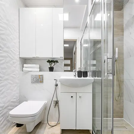 Apartment Lumina I 2br With Balcony I Palace Of Culture And Science